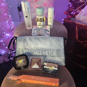 Kendall & Kylie Makeup Bag with Tatcha Perris and Jeffree Star